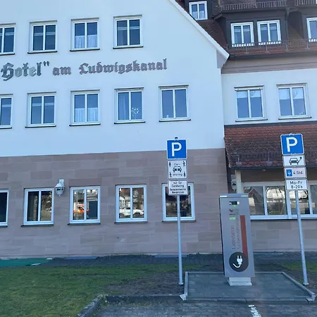 Hotel am Ludwigskanal-3